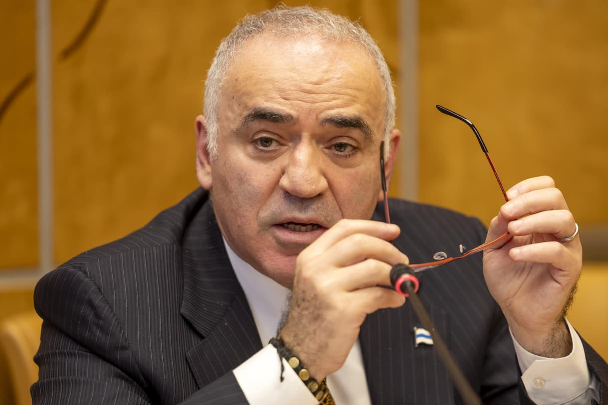 Russia, Garry Kasparov: ordinato l'arresto in contumacia per il campione di scacchi