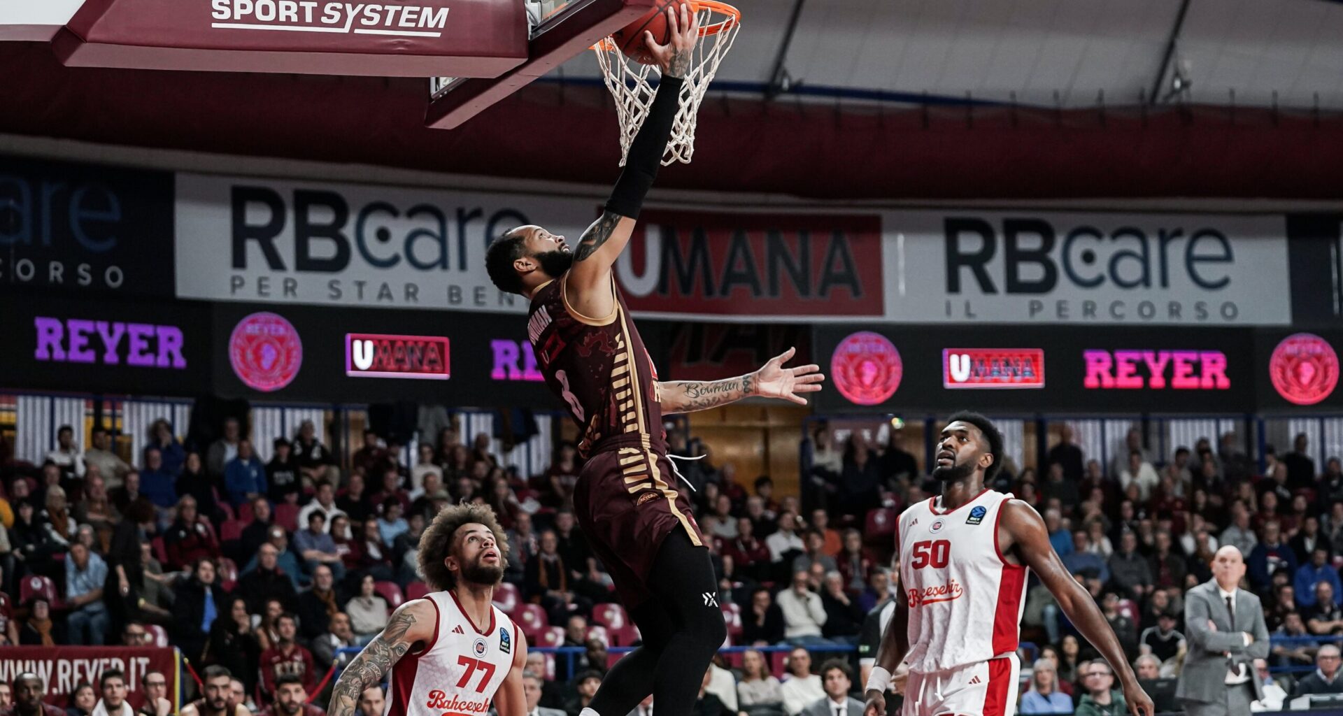 La Reyer frantuma il Bahcesehir con un secondo tempo straripante