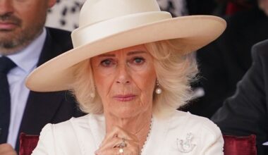 Re Carlo, Camilla perde il suo assistente quando arriva il Presidente tedesco