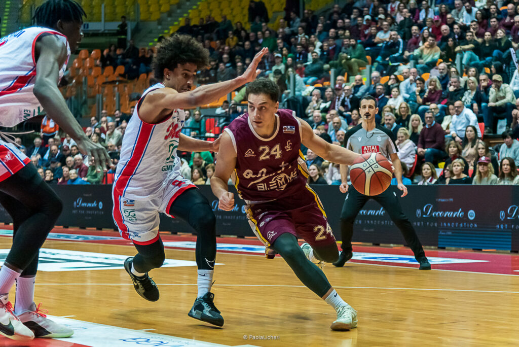 A2 Maschile: La Libertas Livorno cade al Modigliani Forum nell'anticipo. Il programma della 18.a giornata