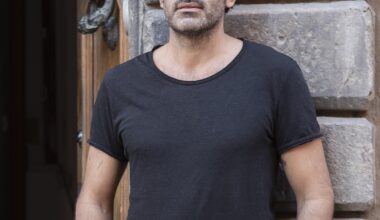 La Società delle Api si sposta a Roma, con Luca Lo Pinto nuovo direttore