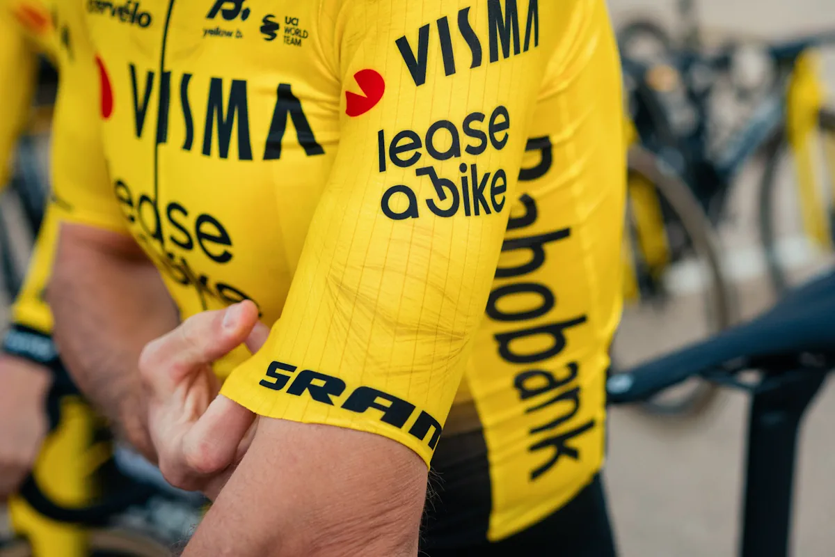 Visma|Lease a Bike, svelata la maglia 2026