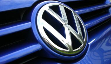 Volkswagen reintroduce la vendita tramite concessionari per le auto elettriche in Europa