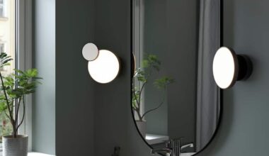 Lampade ai lati dello specchio tra le migliori luci da bagno per truccarsi Ikea