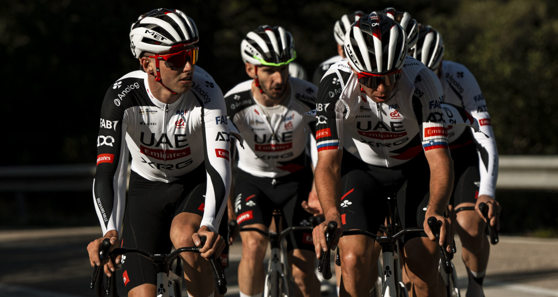 UAE Emirates XRG, svelata la maglia per la stagione 2026