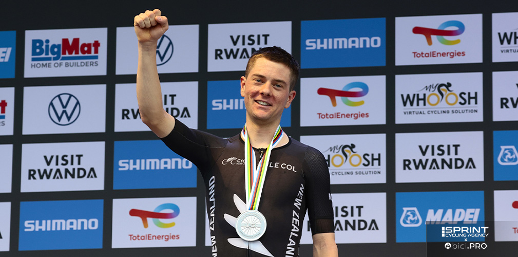 Nate Pringle arriva dal triathlon ed è una scommessa di Guarnieri. Argento a crono al mondiale U23, nel 2026 sarà al devo team della Decathlon