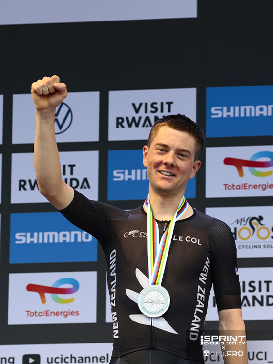 Nate Pringle arriva dal triathlon ed è una scommessa di Guarnieri. Argento a crono al mondiale U23, nel 2026 sarà al devo team della Decathlon