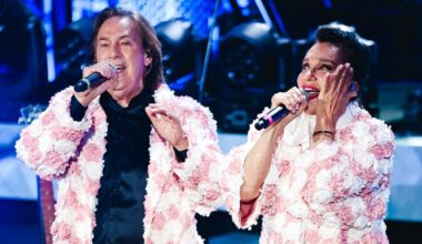 Domenica In, i Ricchi e Poveri cadono in diretta