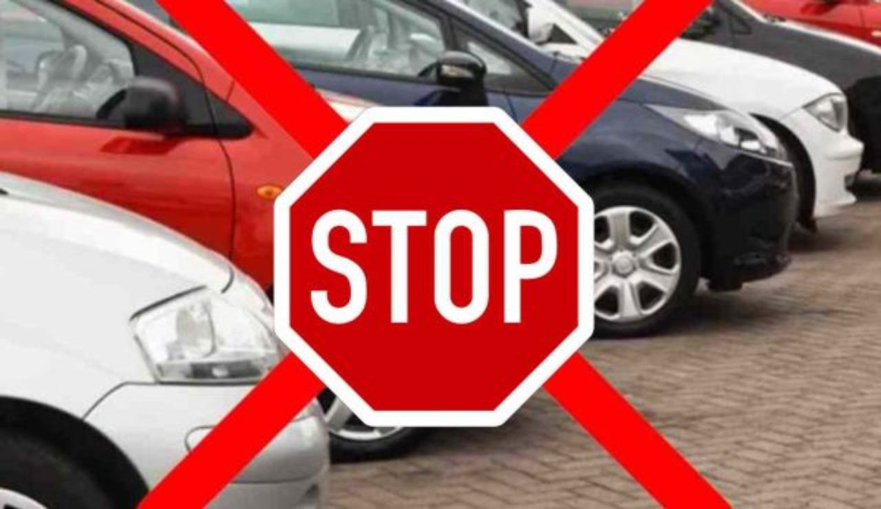 Diesel, si fermano anche le Euro 5 | UFFICIALE: per milioni di italiani servirà un'auto nuova