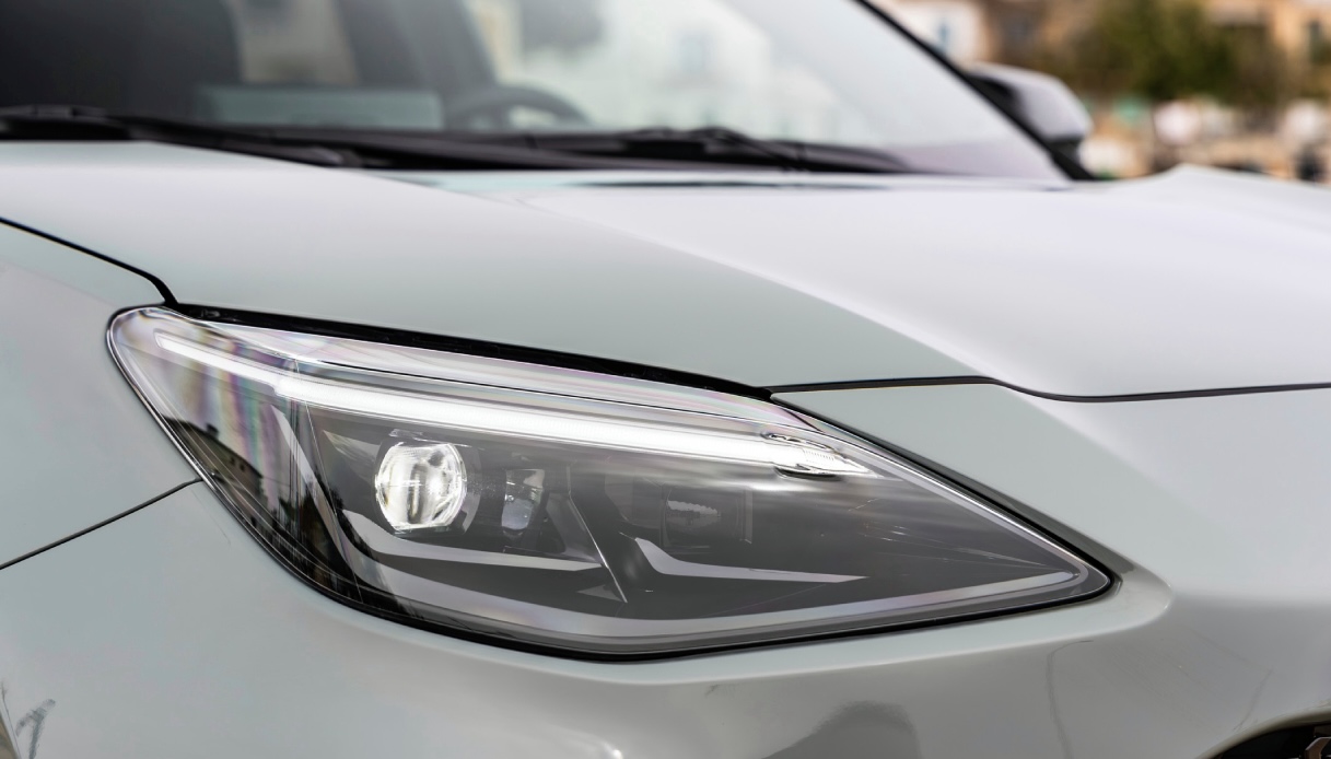 Toyota Yaris Cross, il SUV compatto che non perde quota nel mercato italiano