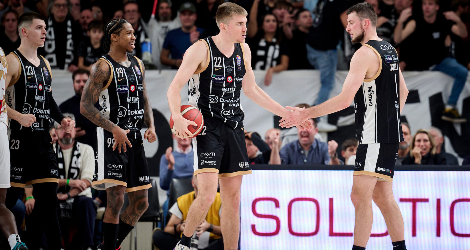 Serie A, LBA, undicesima giornata, Dolomiti Energia Trentino Vs Umana Reyer Venezia