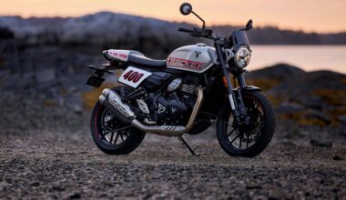 Triumph Tracker 400 e Thruxton 400: ecco le nuove monociclindriche