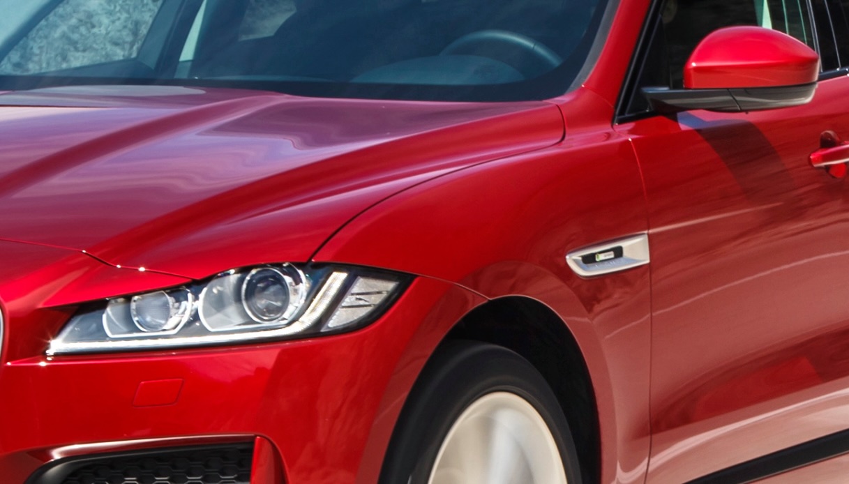 Prodotta l’ultima Jaguar termica della storia: addio alla F-Pace