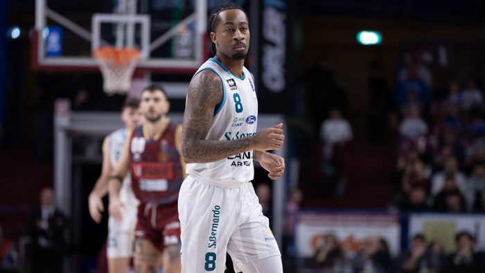 A Cantù non passa il mal di trasferta. Ma è un po’ meglio