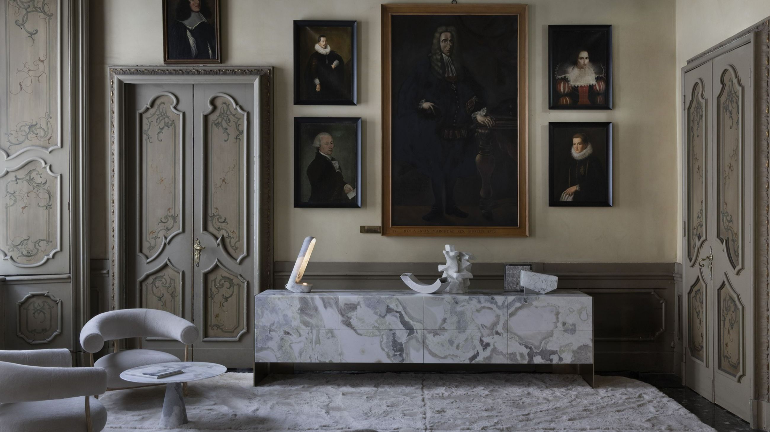 Libertà ed eclettismo, protagonista la madia Monochrome Affinity di Migliore+Servetto per Neutra - Courtesy Carolina Gheri 