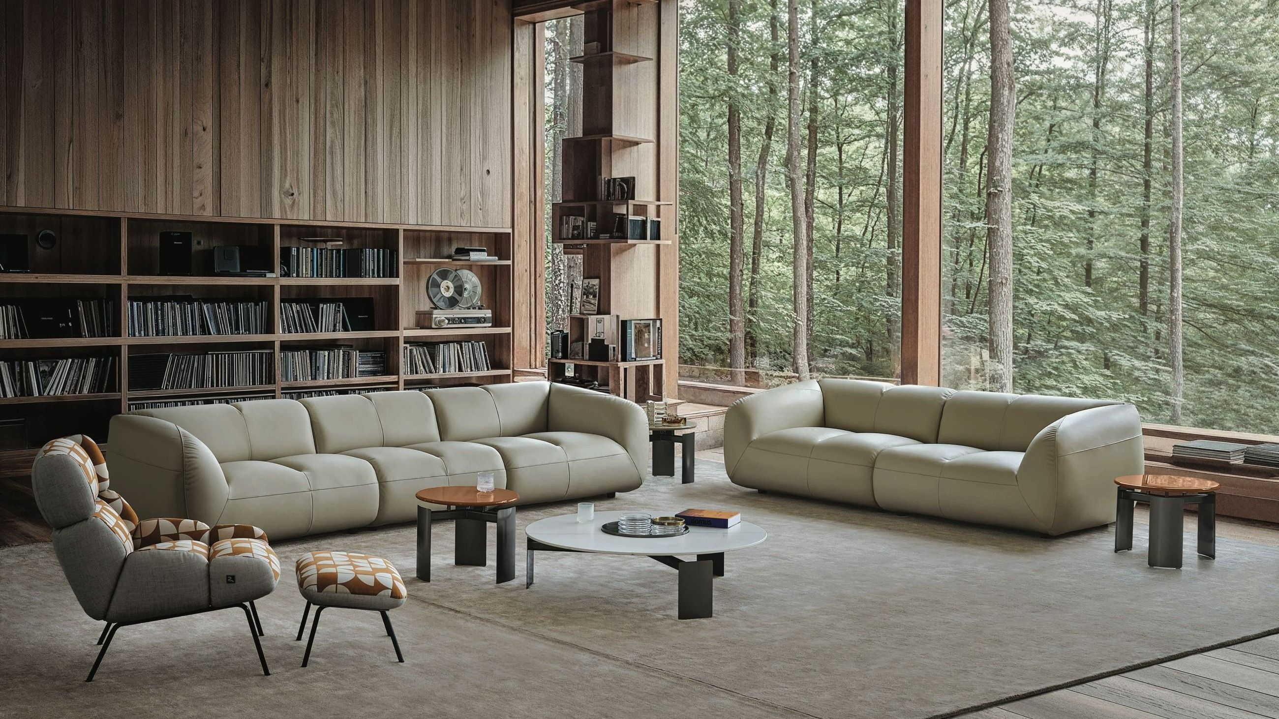 Eleganza destrutturata, artigianato d’eccellenza e comfort per il living arredato con il Baguette, il divano firmato Daniele Lo Scalzo Moscheri per Busnelli - Courtesy Busnelli 