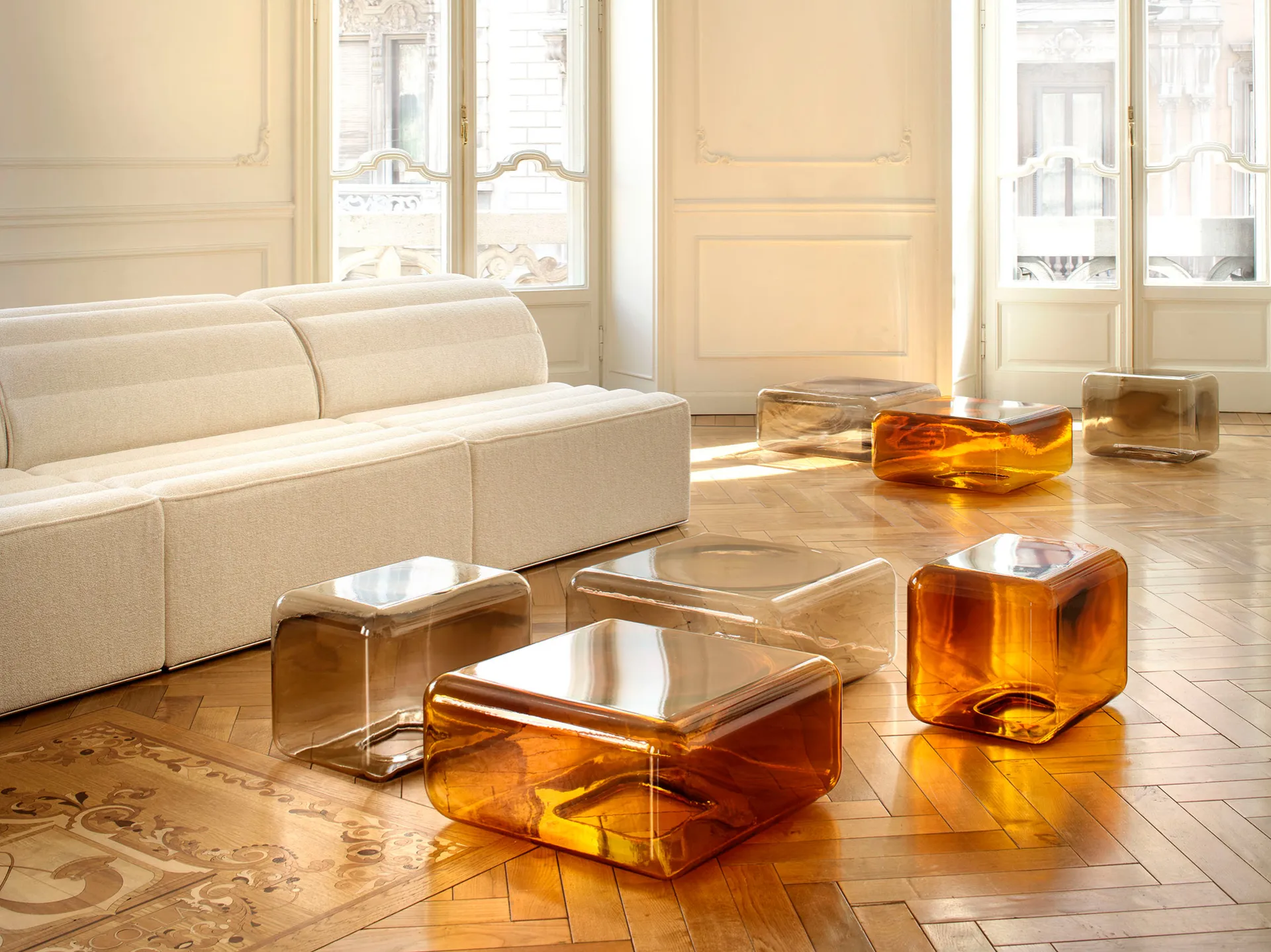 Luce e colori con le tendenze di arredo di dicembre 2025