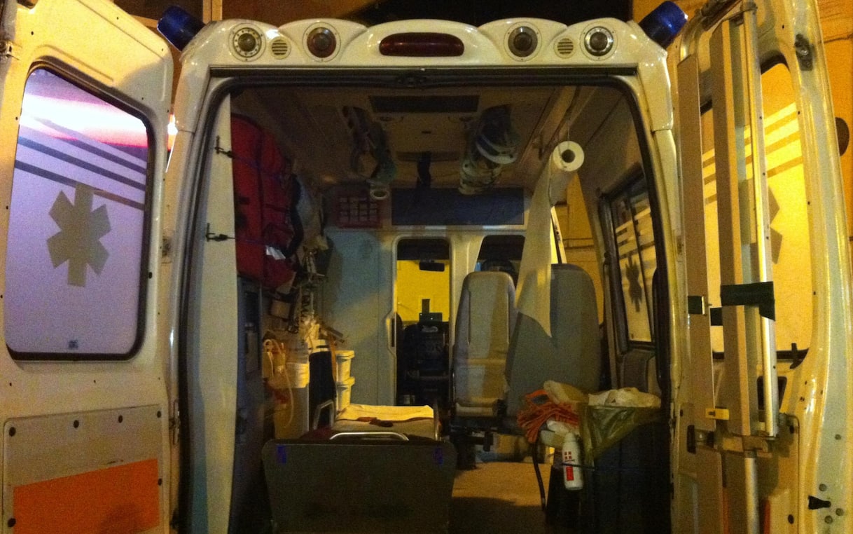 Donna trovata morta in un lago vicino Aosta