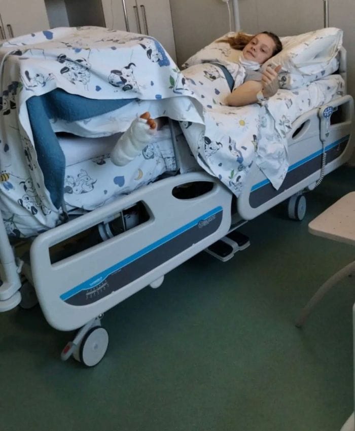 Anna durante uno dei suoi ricoveri Anna durante uno dei suoi ricoveri