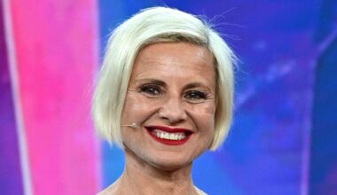 Orietta Berti arriva da un altro mondo (10), Antonella Elia petulante (3)