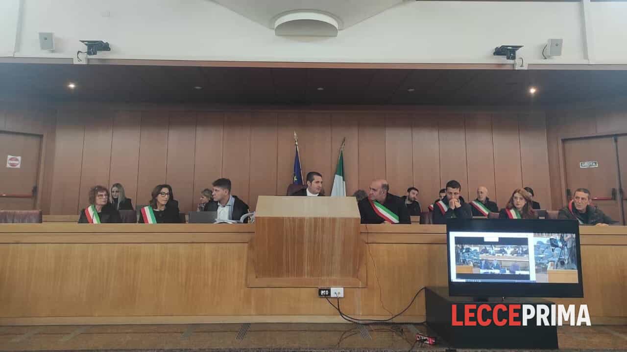 “Non denunciava per paura di ripercussioni sul figlio minorenne”