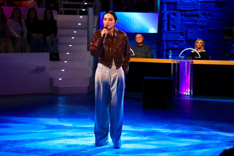 amici ospiti puntata 21 dicembre