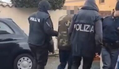 Ostia, arrestato il rapinatore con l'accetta
