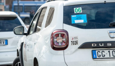 Bando per le nuove licenze taxi a Roma, il Tar riscrive le graduatorie dopo il pasticcio della "terza opzione"