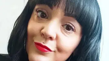 Malore improvviso in casa, Benedetta muore a 39 anni: il grido d’aiuto del compagno, i soccorsi, un’intera comunità in lutto