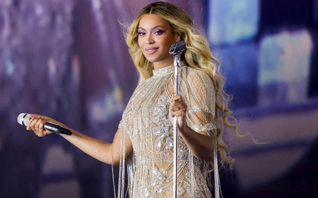 Beyoncé, secondo la classifica di Forbes la cantante è diventata miliardaria I Sky TG24