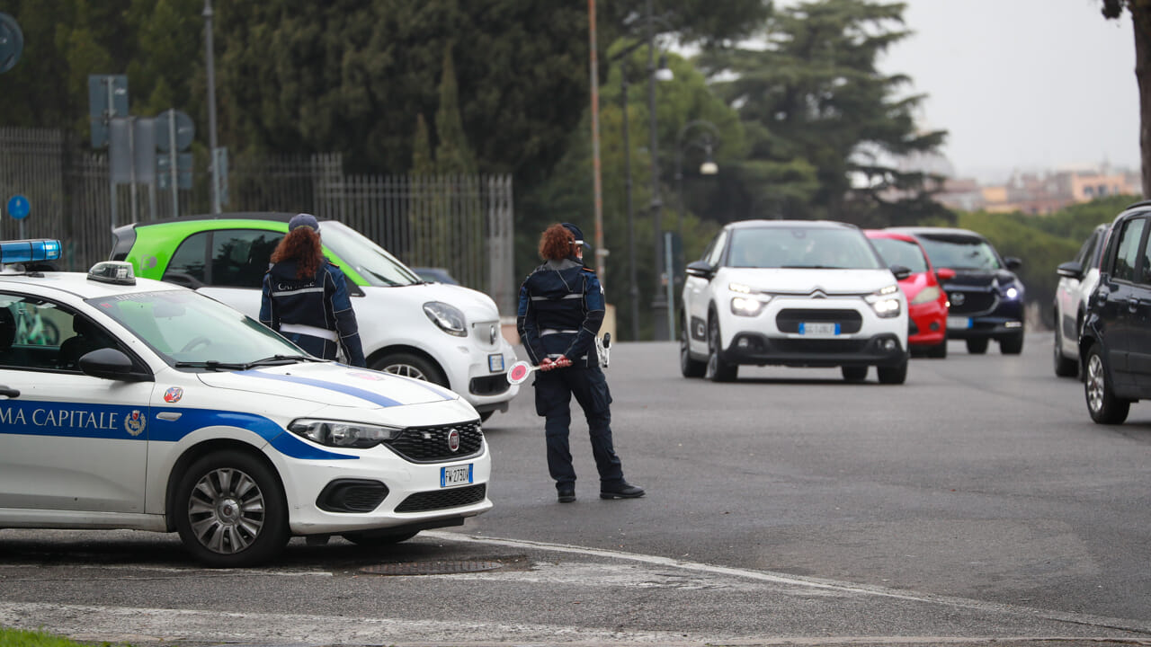 Blocco del traffico a Roma oggi 14 dicembre 2025
