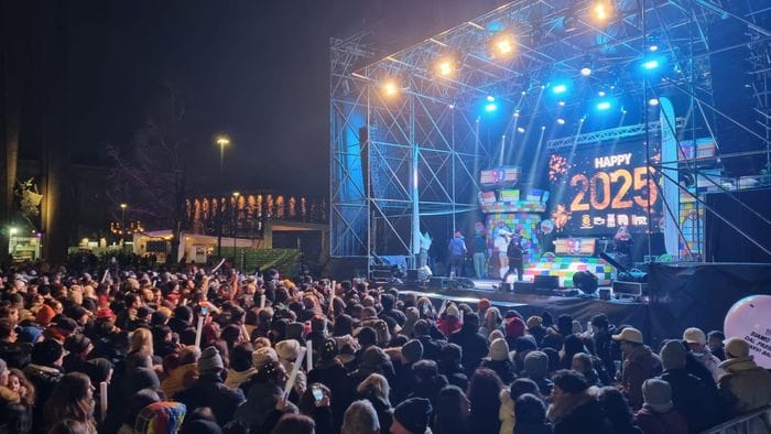 Capodanno a Bergamo, sold out a piazzale degli Alpini