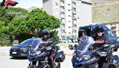 Ottantenne scoperto con pistola e munizioni nascoste nell'armadio della camera da letto: arrestato