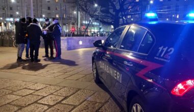 Maxi controlli in Darsena e sui Navigli a Milano, 8 ordini di allontanamento e alcune persone denunciate per droga e armi
