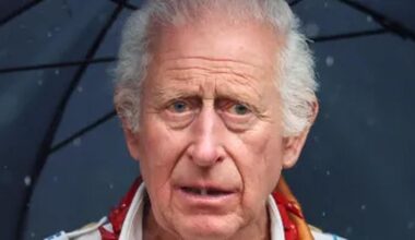 Re Carlo, disperazione da Buckingham Palace: la notizia lo ha colta impreparato | Prima parole strazianti