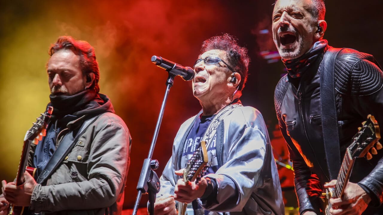 piazza Malatesta da tutto esaurito per Bennato, ora c'è Francesca Michielin