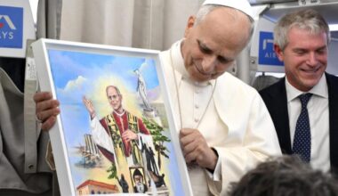 Il Papa: pensavo di andare in pensione, invece mi sono arreso a Dio