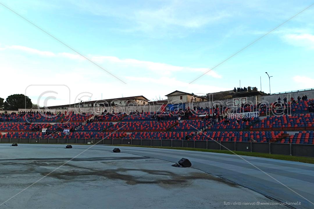 Calciomercato Cosenza, dettagli ok per Emmausso e Ciotti