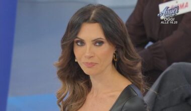 Le rimostranze di Agnese - Uomini e donne Clip | Witty TV - Witty TV