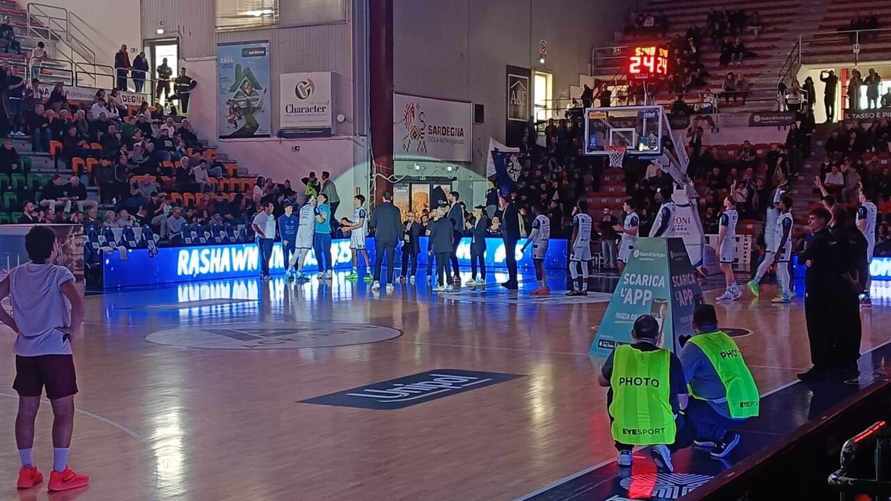 Dinamo-Trapani 102-78 | I biancoblu si mangiano la Shark. Quarto successo in stagione