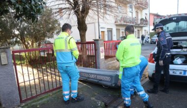orrore in casa, choc nella frazione. Indagini della procura