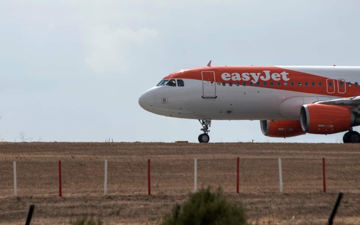 Donna morta su volo Easyjet a Malaga, accusata famiglia Gb