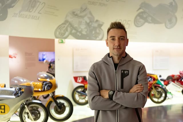 Elia Viviani e Ducati Bike