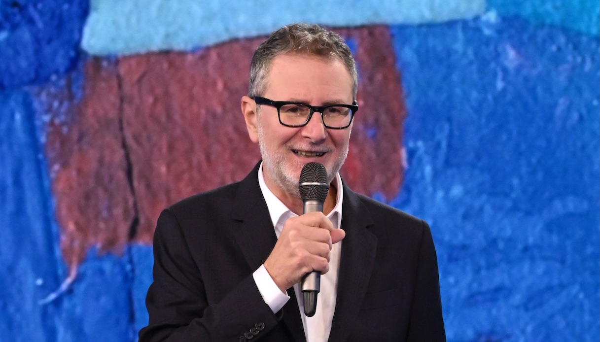 tra gli ospiti Lucio Corsi