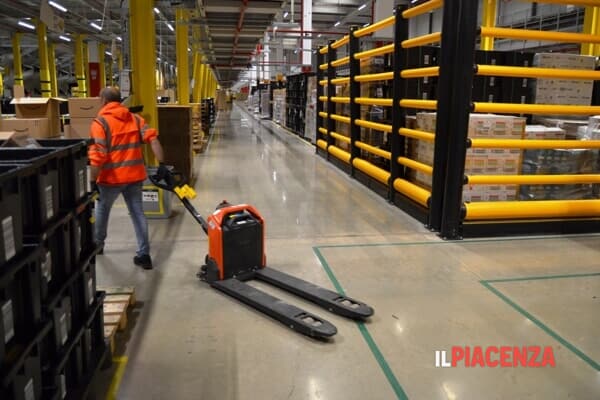 facchinaggio Amazon-2 facchinaggio Amazon-2