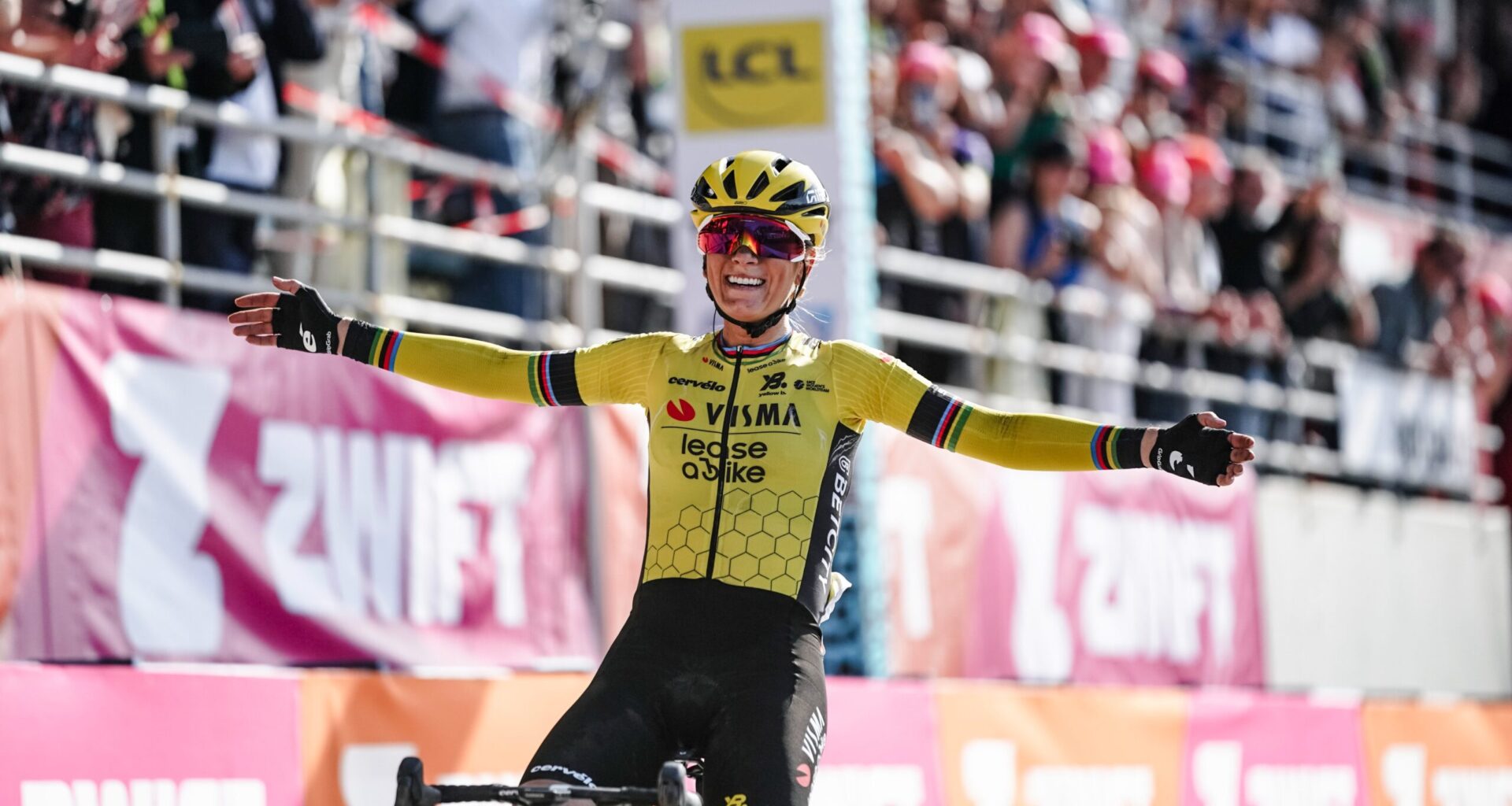 Parigi-Roubaix 2026, la corsa femminile si disputerà lo stesso giorno di quella maschile e finirà dopo: "Questioni di sicurezza e di bilancio"