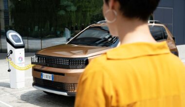 Poche auto elettriche in Italia? Sì, ma non solo per i prezzi