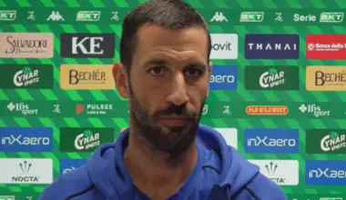 Un uomo con la barba