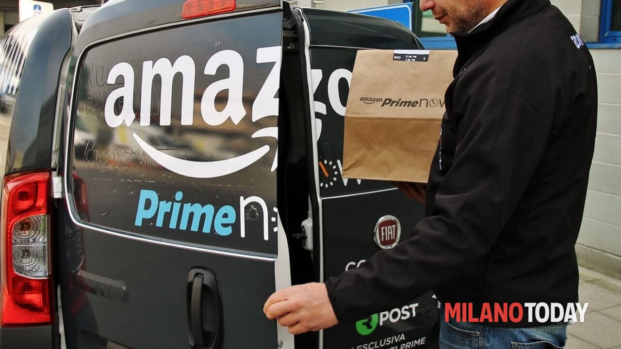 Sfruttamento dei lavoratori e frode, Amazon versa 180 milioni al Fisco