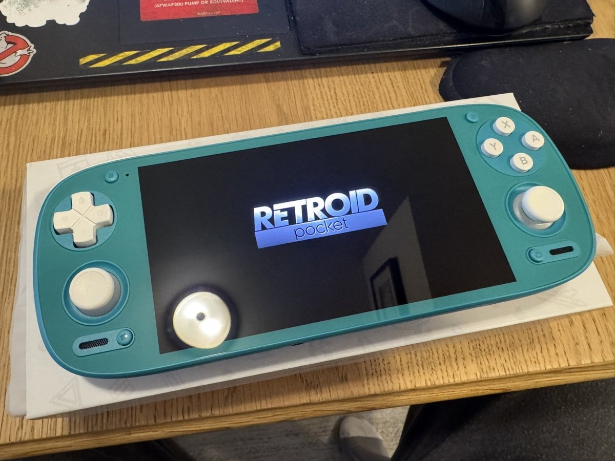 La crisi della RAM potrebbe colpire pesantemente il settore delle console portatili per il retrogaming